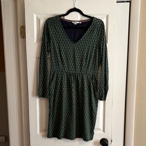 Boden Green Patterned Long Sleeve V-Neck Dress